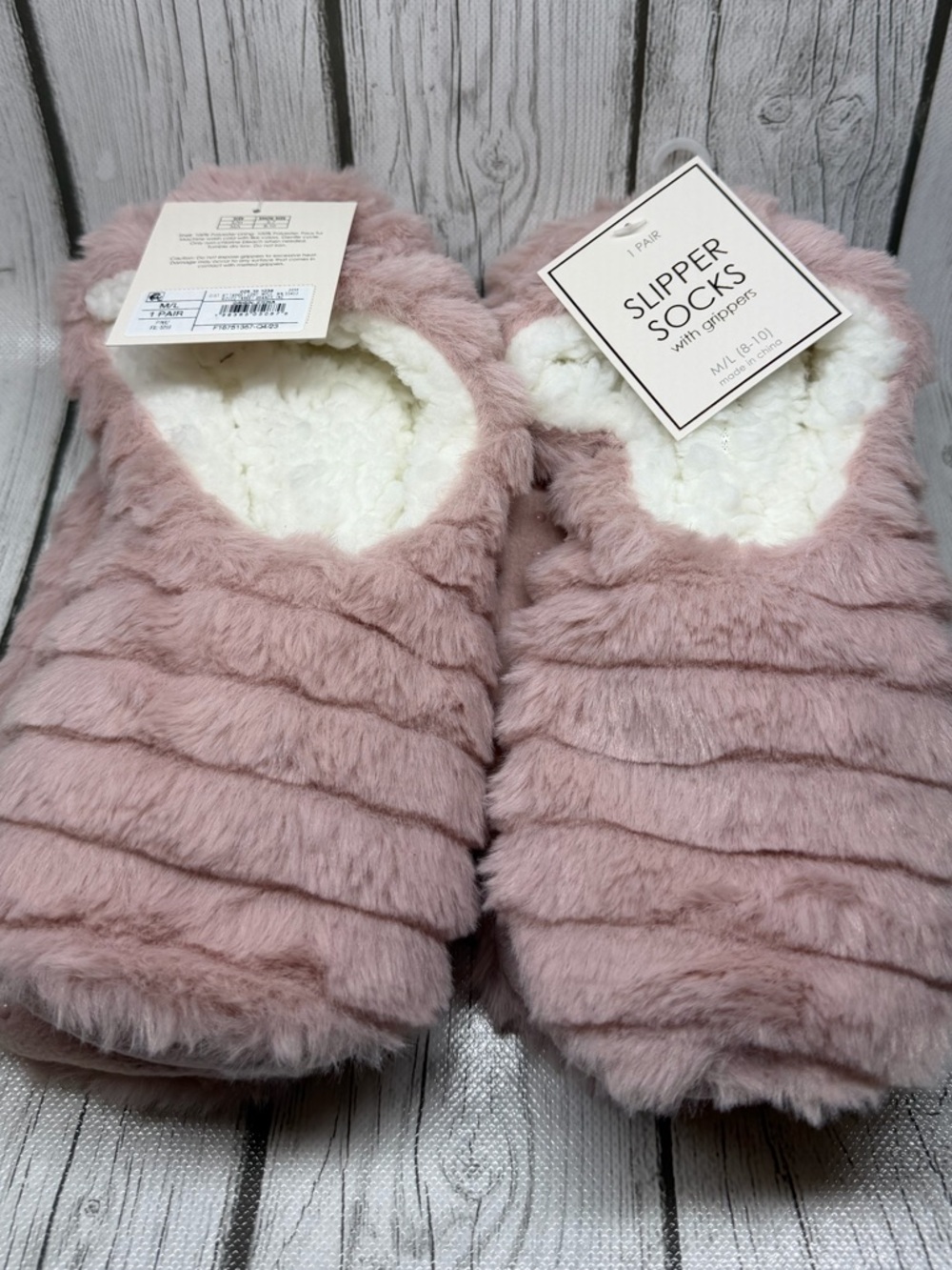 BRAND NEW 2 Pairs Mauve Slipper Socks with Grippers Size M/L (9-10)